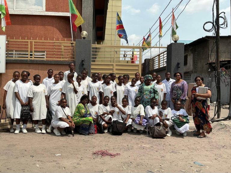 Les Apprenants de l&rsquo;INPESS Visitent la Maison de l&rsquo;Infirmière Congolaise !